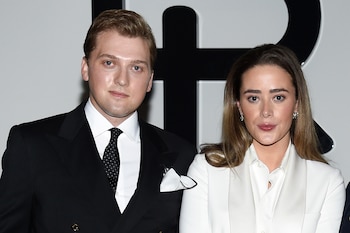 ARCHIVO - Naomi Biden, derecha,