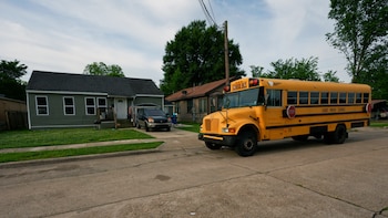 La comunidad educativa de Luisiana sigue conmocionada por la pérdida de niños en el tiroteo