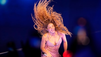 Shakira hace historia y rompe