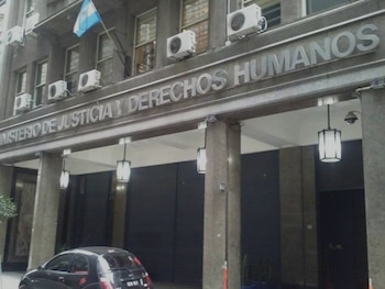 Hasta ahora, ningún ministro de Justicia quiso o puso desarmar el sistema de contratación de personal a través de ACARA