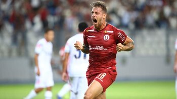 Germán Denis con su grito goleador característico. - Crédito: Universitario