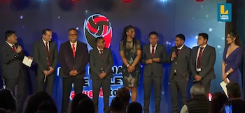 Equipo periodístico de Latina Televisión.