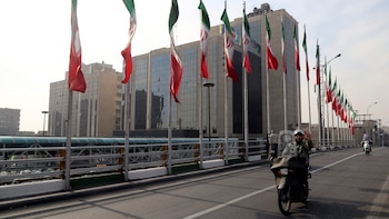 Irán pidió el levantamiento de sanciones y el control de Ormuz en su respuesta a Estados Unidos para terminar la guerra