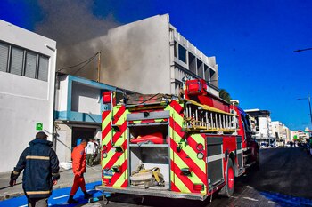 No se reportaron víctimas tras el incendio, aunque se evalúan las pérdidas materiales y se investigan las causas del siniestro. (Cortesía: Secretaría de Prensa de El Salvador)