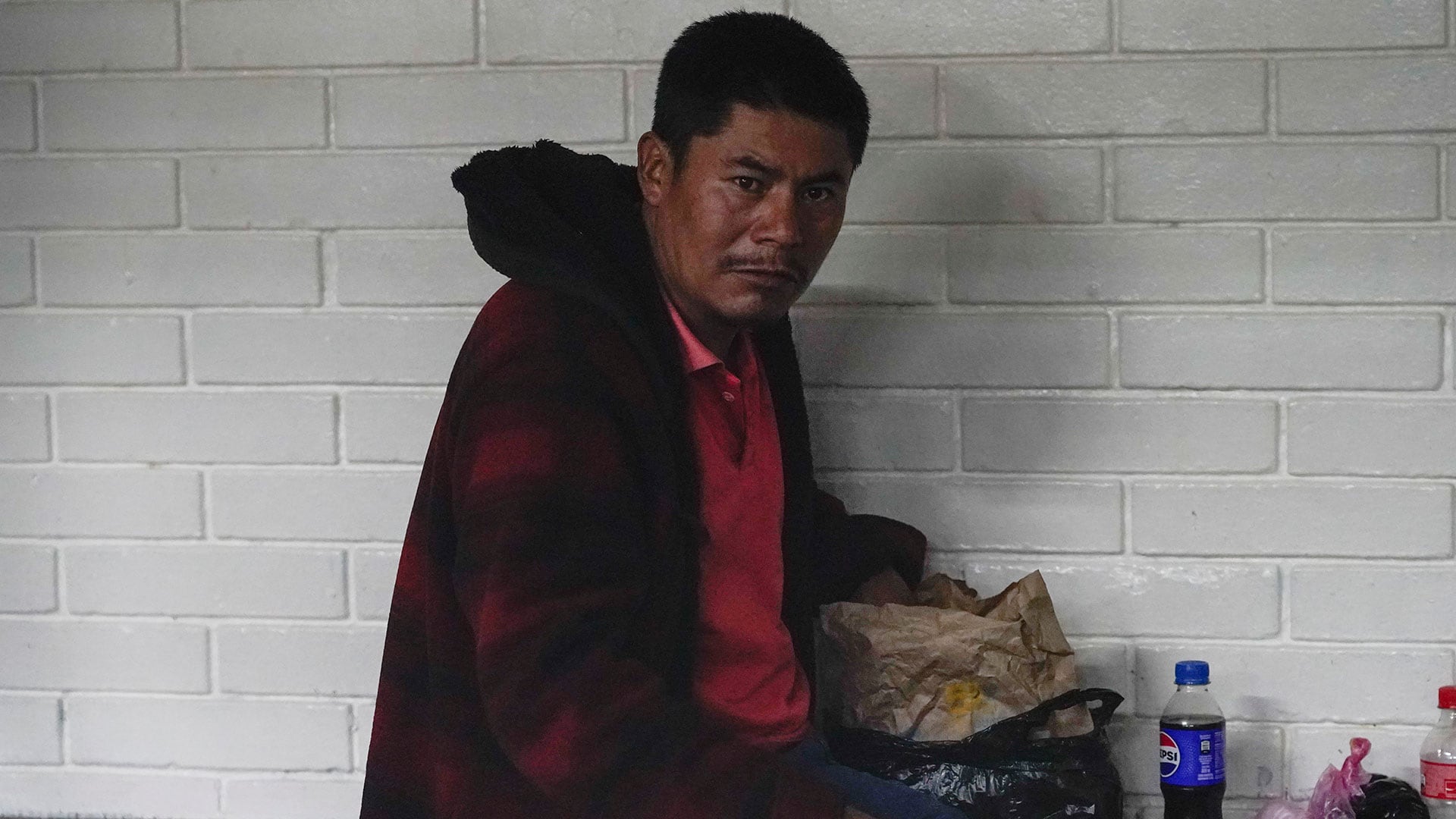 Marcas de uñas en las paredes y 53 migrantes muertos: condenan a uno de los responsables de la tragedia del tráiler en Texas