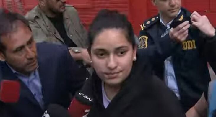 Florencia Ibáñez quedó bajo custodia por haber estado dentro del auto de su tío Víctor Sotacuro