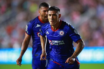 Carlos Salcedo y Willer Ditta