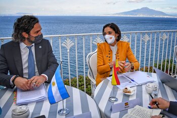 En Sorrento, Italia, Cafiero también