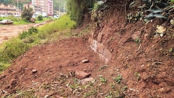 Restos de un muro hallado al sur de Cusco pudieron formar parte del Camino Inca, según primeras evaluaciones arqueológicas