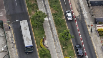 Vía exclusiva en av. Arequipa: