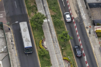 Vía exclusiva en av. Arequipa: