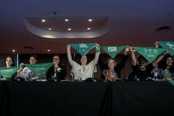 Irene Montero levantó el pañuelo