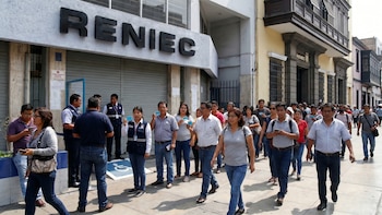 Más de 458 mil electores aún no recogen su DNI a dos días de la segunda vuelta electoral