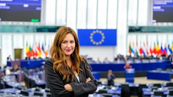 Abadía (PPE) defiende una UE con más protagonismo para las regiones y una PAC con financiación suficiente