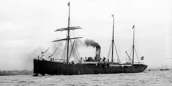 El SS Norge, vapor de emigrantes construido en Escocia, trasladaba principalmente pasajeros de tercera clase desde Europa hacia Nueva York (Wikimedia Commons)