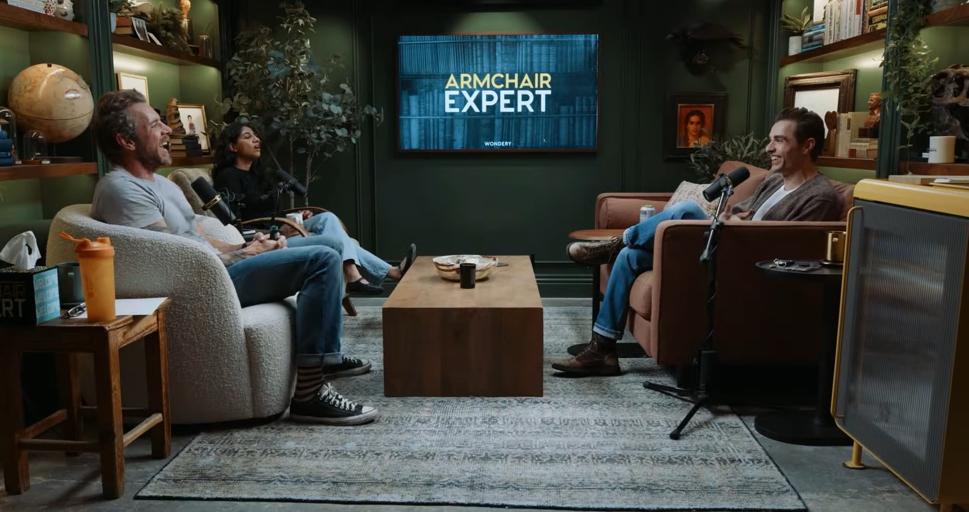 El actor afirmó que el apellido Franco pesó durante años en su carrera en la industria del entretenimiento (Captura de video: YouTube/@armchairexpertpod)