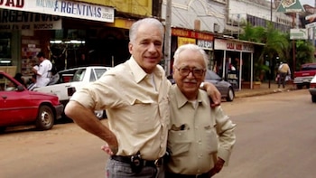 Alberto Cormillot y una postal