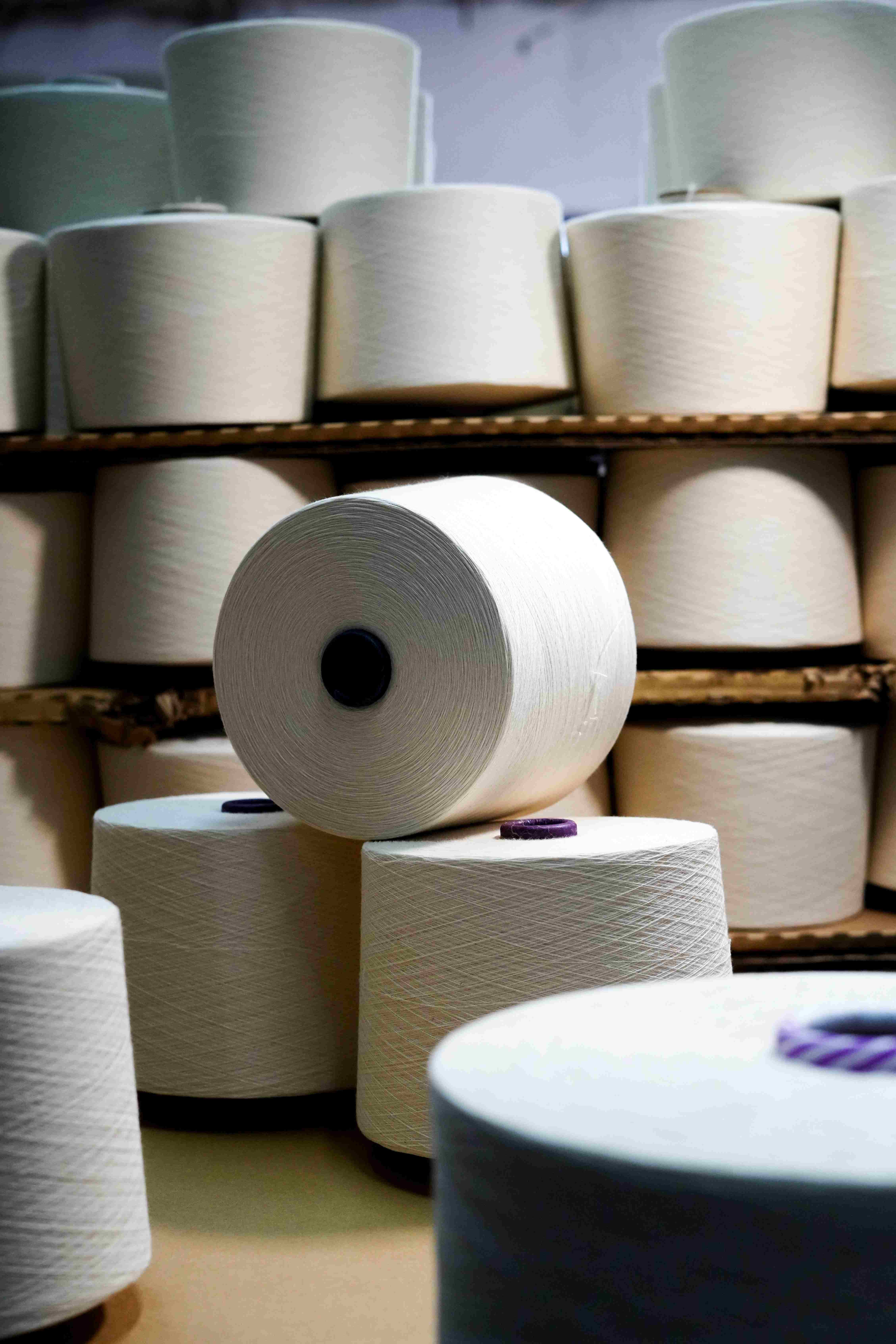La capacidad instalada en la industria textil descendió a mínimos históricos, con seis de cada diez máquinas sin uso