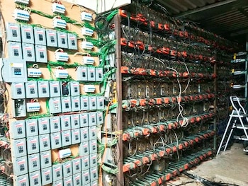 Granja de criptomonedas en Puebla