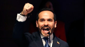 Abelardo de la Espriella prometió trabajo conjunto tras empalme en Ibagué: “La horrible noche está llegando a su fin”