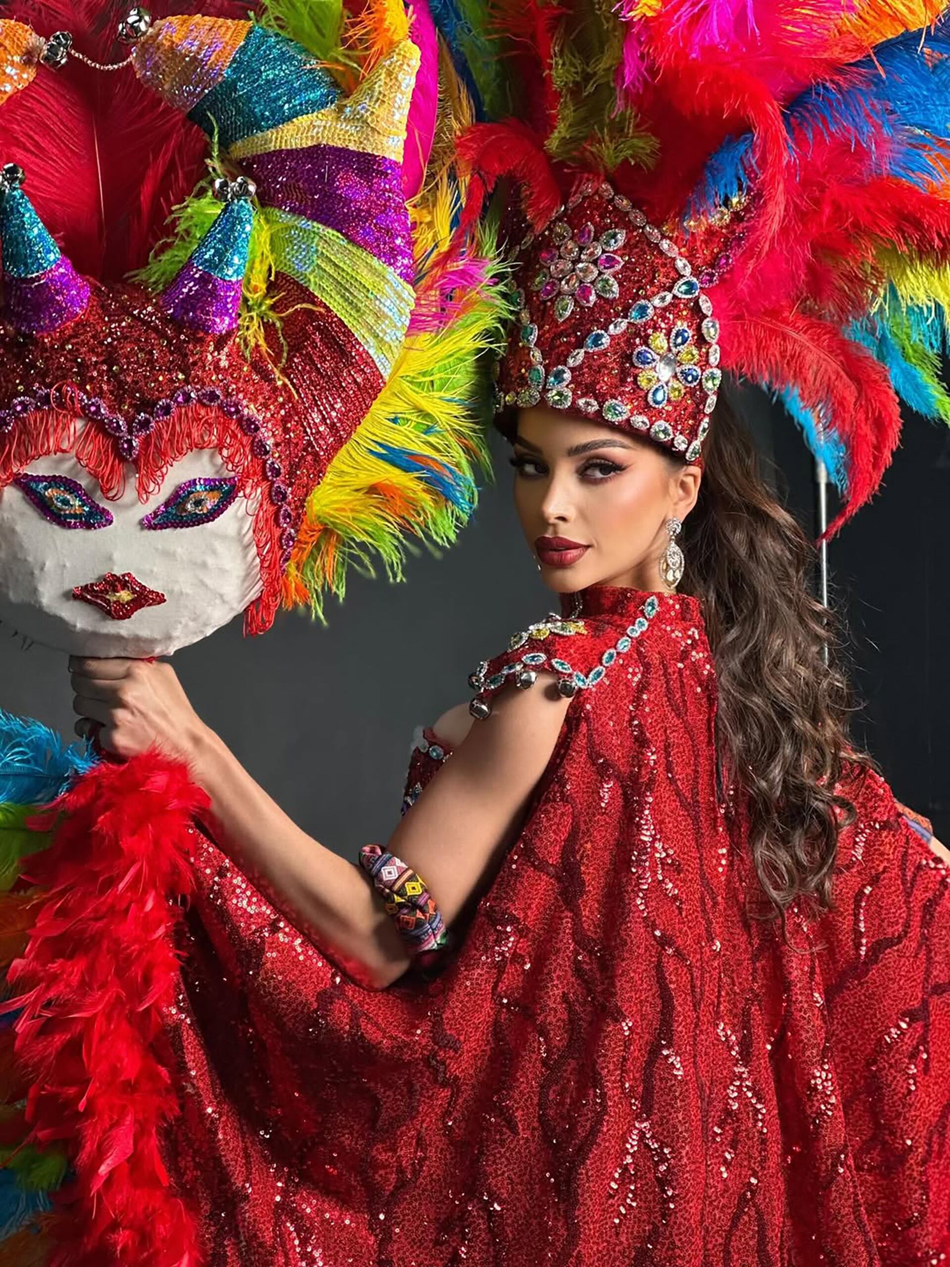 La máscara aludió al espíritu protector que representa al diablo carnavalero