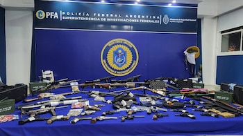 Tráfico internacional de armas: 133 allanamientos en todo el país contra una megabanda que comerciaba ametralladoras y granadas