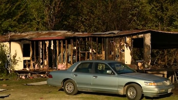 Tres niños murieron en un incendio en una vivienda de Texas mientras otros dos ocupantes luchan por sobrevivir