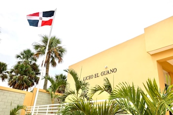 La construcción de ambos planteles educativos requirió una inversión total de 178 millones de pesos dominicanos a cargo de la Dirección de Infraestructura Escolar. (Foto cortesía Presidencia de la República Dominicana)