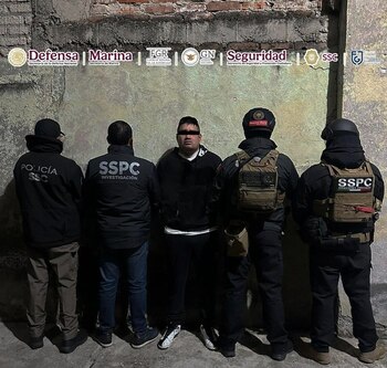 Uno de los sujetos detenidos