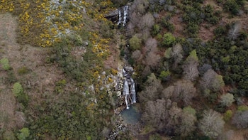 Vista aérea de la cascada de Casariños. (Turismo Galicia)