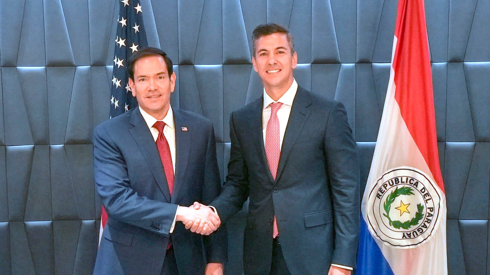 El secretario de Estado de EEUU, Marco Rubio, junto a Santiago Peña (@SecRubio)