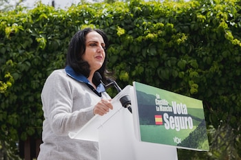 Senadora María Fernanda Cabal ovacionada