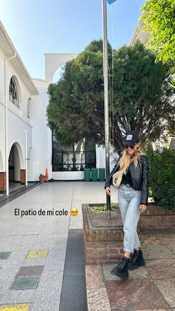 Evangelina Anderson, en el patio