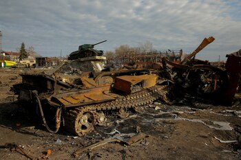 FILE PHOTO: A destroyed Russian tank is seen amid Russia’s attack on Ukraine continues, in the town of Trostianets, in Sumy region, Ukraine March 28, 2022. Picture taken March 28, 2022. REUTERS/Oleg Pereverzev/File Photo