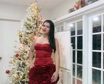 María Fernanda González García, de 25 años. La joven ingeniera, originaria de Tonalá, Chinandega, perdió la vida tras el colapso de una columna estructural en una obra donde laboraba en el centro de Miami (Cortesía Noticiero Acción 10).