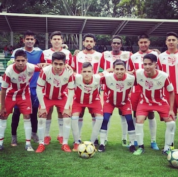 En escuelas como Aztecas Canamy, Jovani logró formar auténticas familias, lo que lo llevó a decidir buscar la segunda nacionalidad como mexicano. (Foto cortesía: Jovani Rwabahenda)