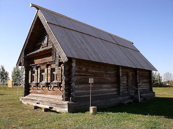 Fotografía de una isba, construcción