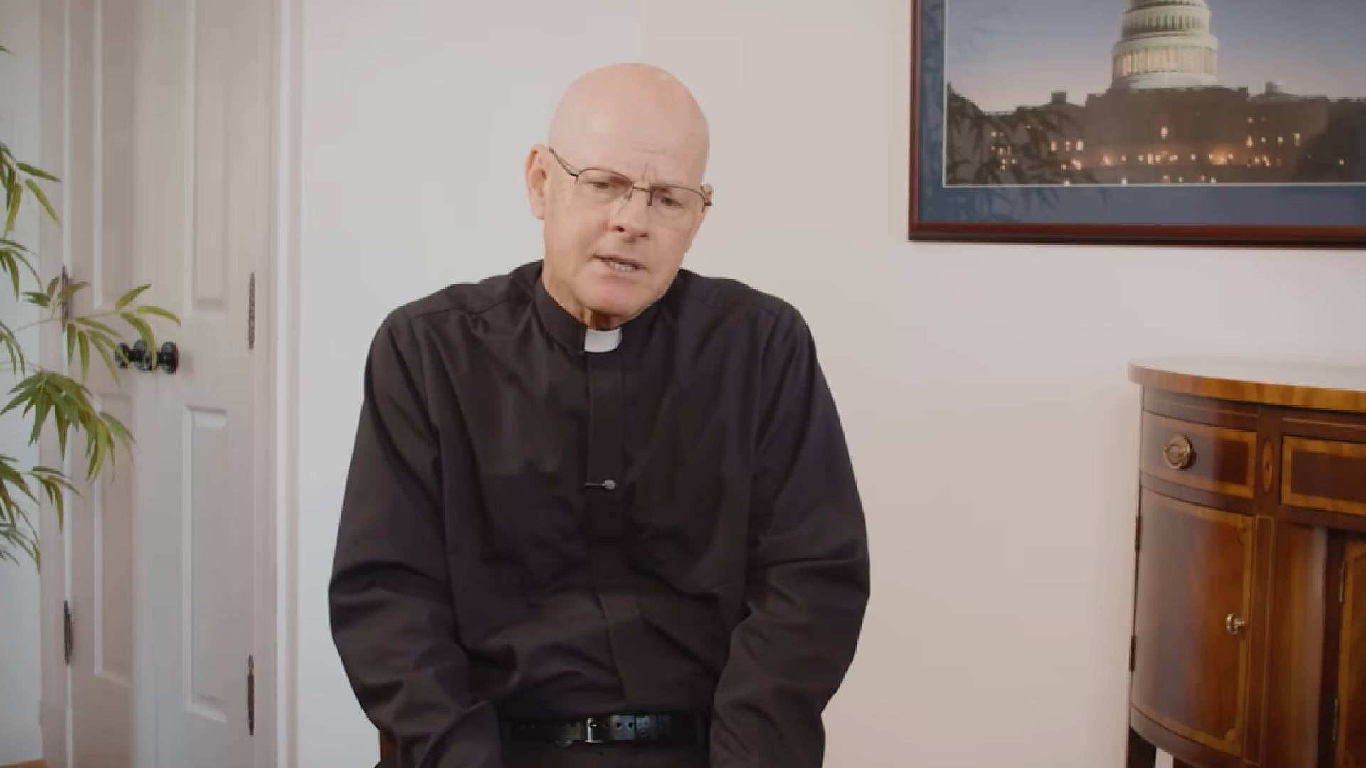 La arquidiócesis de Washington también cortó vínculos con el Centro San Miguel al considerar que las declaraciones de Rossetti sobre el exorcismo contradicen la enseñanza de la Iglesia ( Divine Mercy)