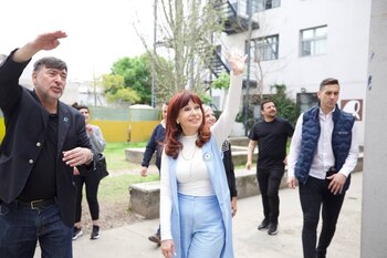 Cristina Kirchner fue recibida por el senador provincial Emmanuel González Santalla