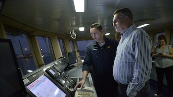 Rossi recibe explicaciones sobre la