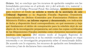 Párrafos de un texto legal mecanografiado con varias líneas continuas resaltadas con un marcador de color amarillo