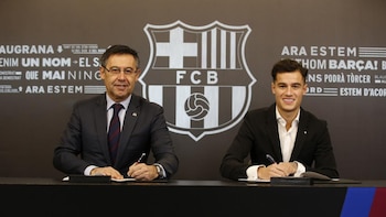 Bartomeu en la presentación de Coutinho, uno de los jugadores que más dinero le costó al Barcelona