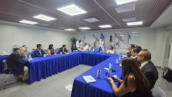 Delegación de empresarios guatemaltecos estudia en República Dominicana el modelo portuario y de alianzas público-privadas