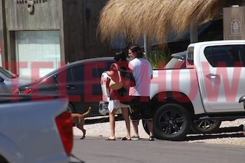 Con ropa cómoda y bajo