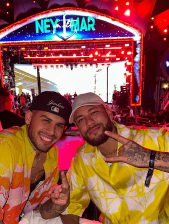 Además de los lujos de