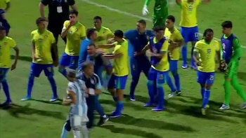 Escándalo en el clásico: la pelea entre Argentina y Brasil en el Sudamericano Sub 17