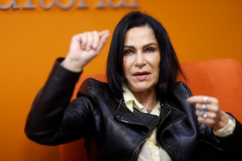 La periodista y escritora mexicana, Lydia Cacho durante una entrevista con EFE, en la Ciudad de México (México). EFE/Sáshenka Gutiérrez