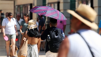 El calor de verano irrumpe en mayo, batiendo récords en España, Reino Unido y Francia