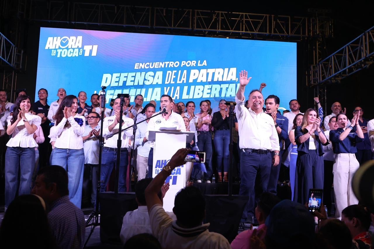El PAN secunda a Morena, lanza a Francisco Pelayo como su