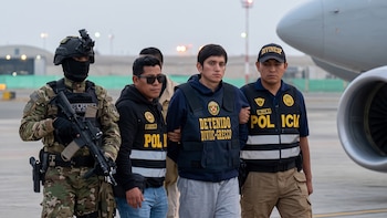 ‘Jhonsson Pulpo’, cabecilla de ‘Los Pulpos’, llega a Lima bajo fuerte resguardo policial